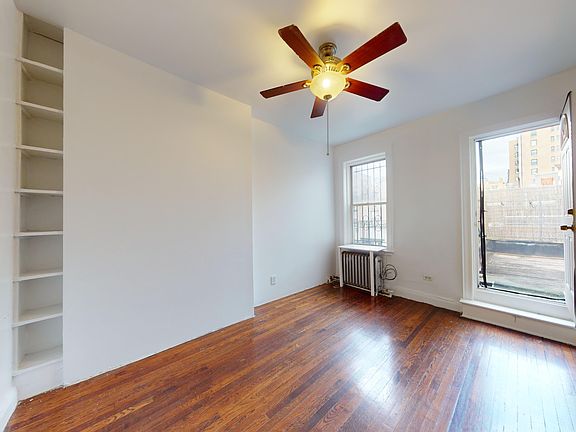 4th image of 303 W 106th St APT 12A