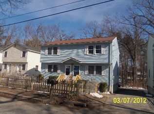 103 Oakwood Ter, Springfield, MA 01109
