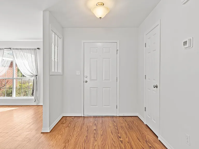 4407 Southminster Cir — Photo 5