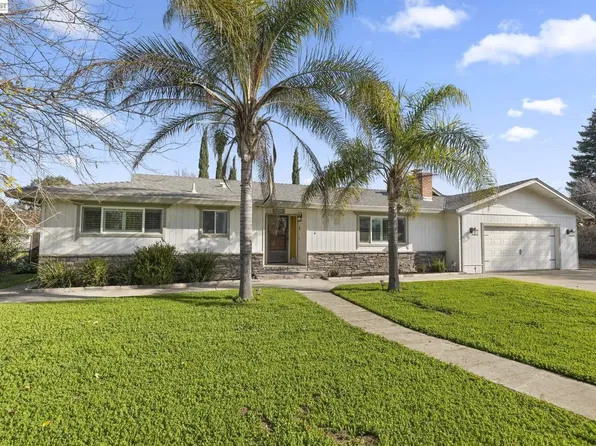 25820 S Macarthur Dr, Tracy, CA 95376