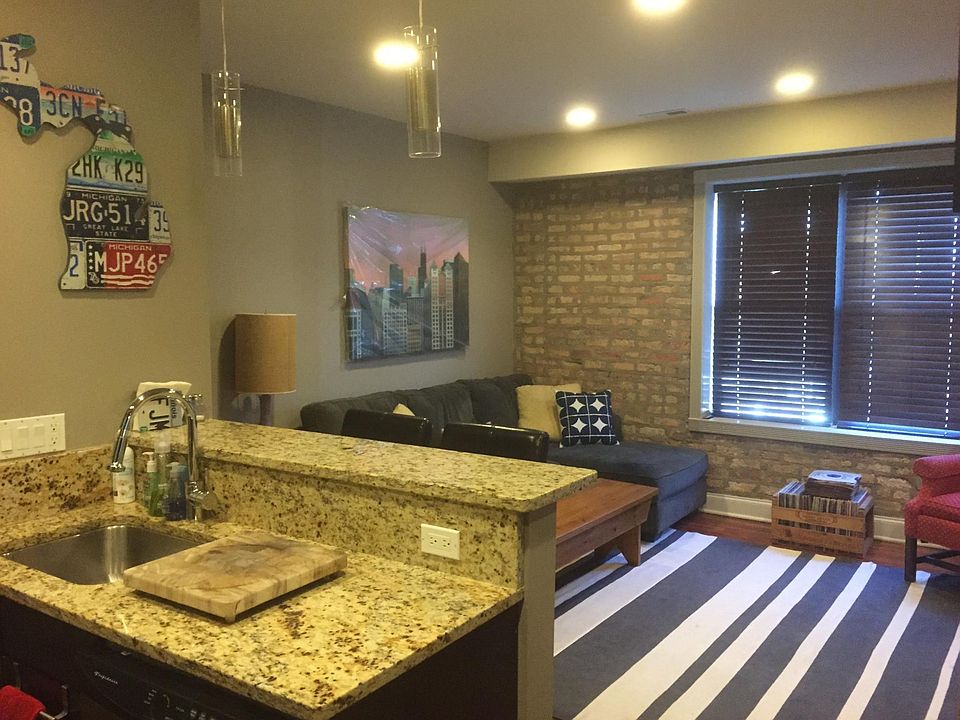 2nd image of 4440 N Damen Ave APT 3W