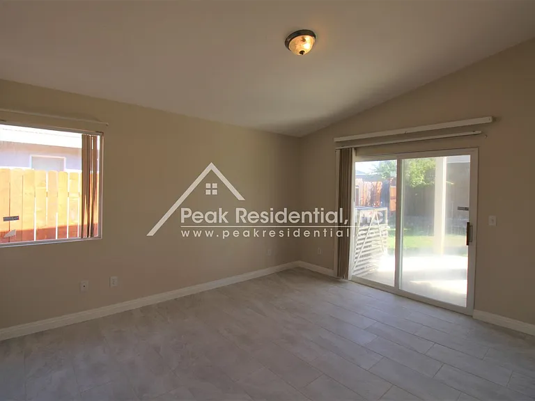 8176 Drais Way — Photo 16