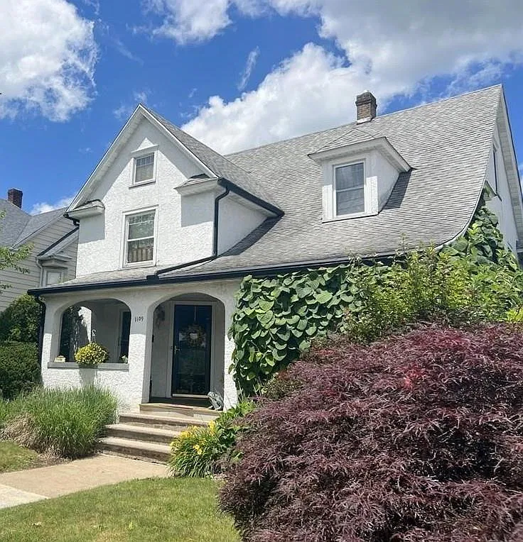 1109 Broad St — Photo 1