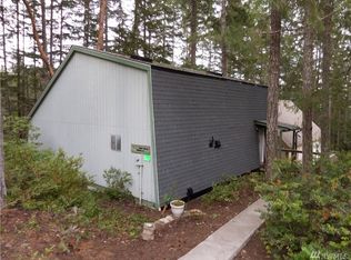 1551 N Colony Surf Dr, Lilliwaup, WA 98555