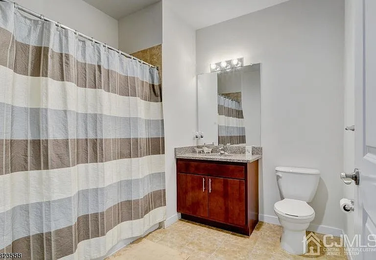 331 Pond Ln — Photo 21