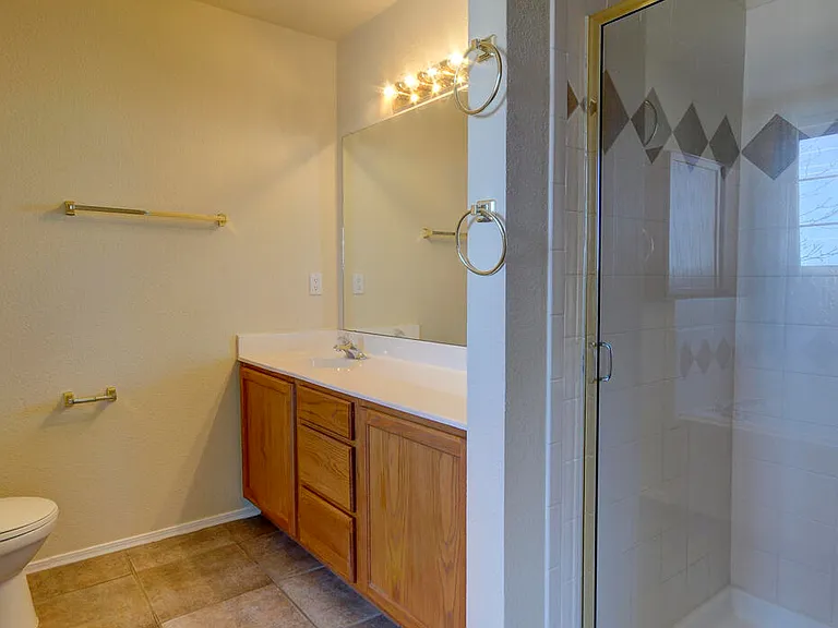 7209 Boxwood Ave NE — Photo 15
