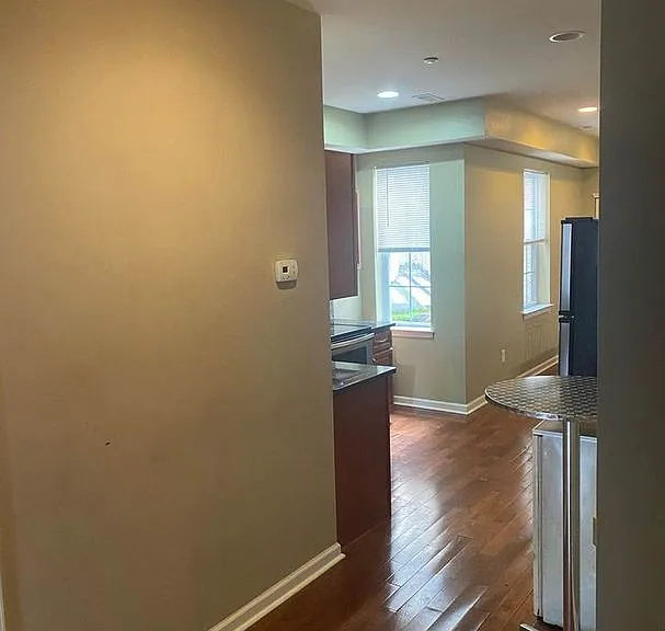 2356 N Park Ave #B2 — Photo 8