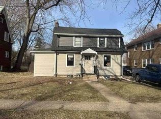 1322 Garrison Ave, Rockford, IL 61103