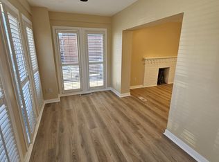 15 Lola Rd, Toronto, ON M5P1E5