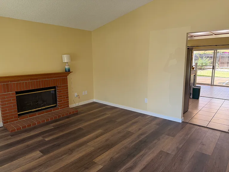 3142 W James St — Photo 7