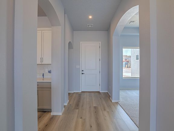 5th image of 3110 Oldenburg Rd NE
