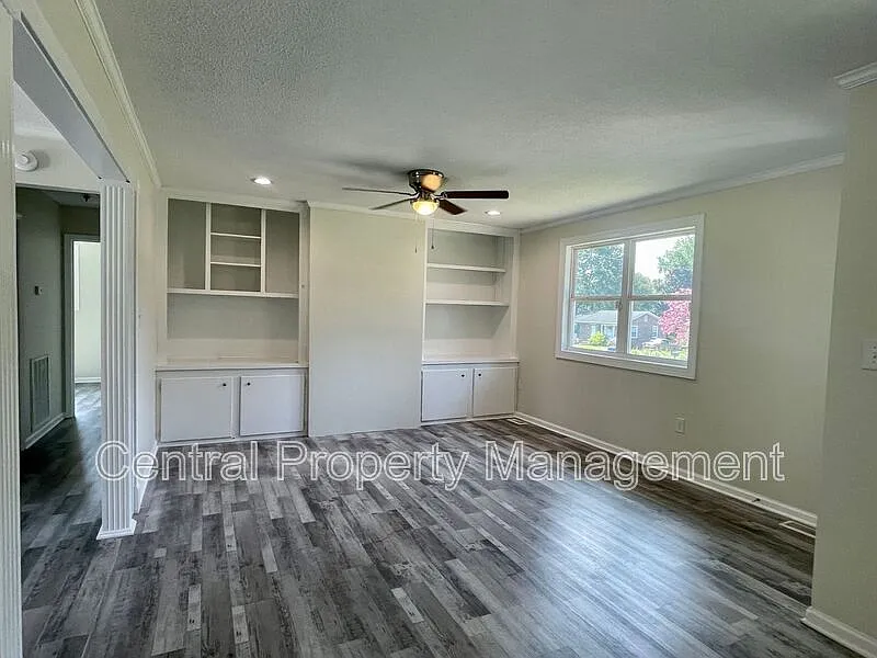 2 bed, 1.0 bath, 1033 sqft, $1,495 — Photo 4