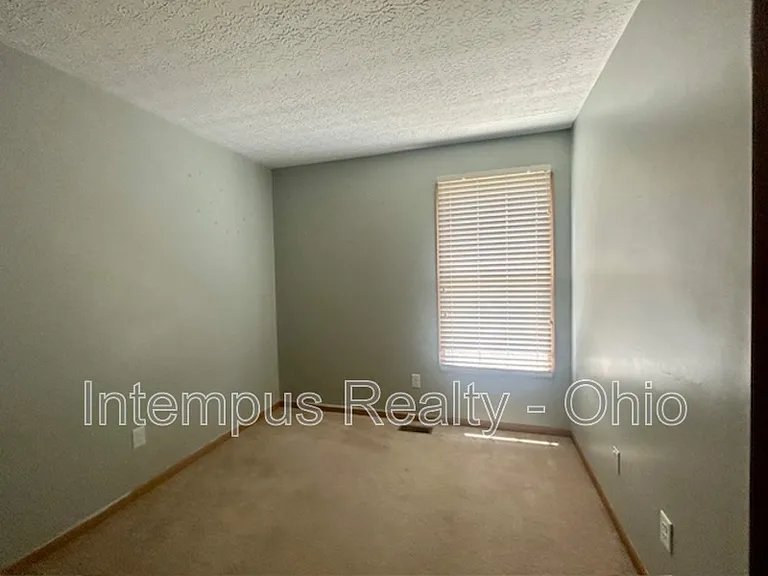 173 Niatross Pl — Photo 21