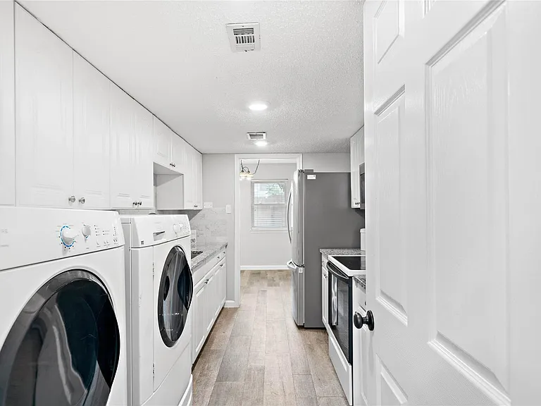 14256 Misty Meadow Ln — Photo 20