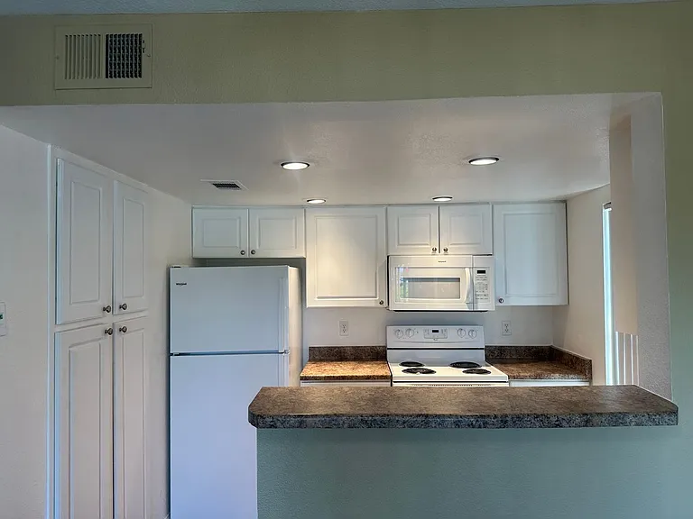 Corona Pointe Resort — Photo 200