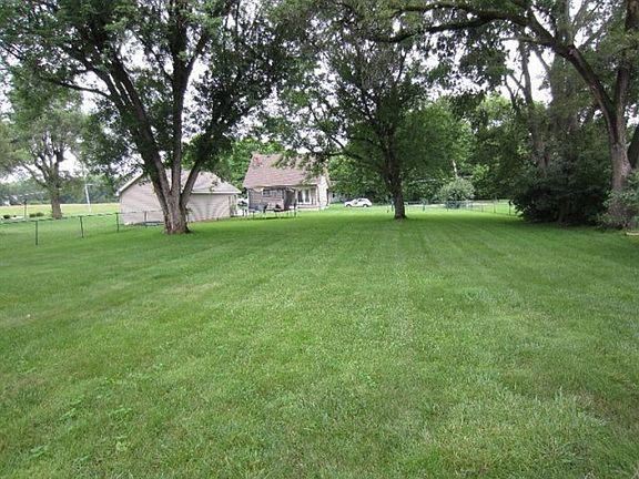 5th image of 780 Glendean Ave