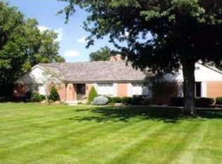 1601 Fairway Dr, Lima, OH 45805