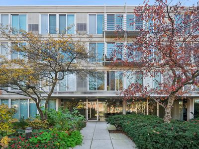 2555 Gross Point Rd APT 112, Evanston, IL, 60201