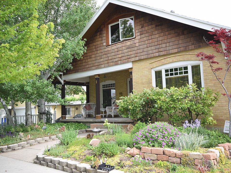 Perfect Avenues Bungalow!