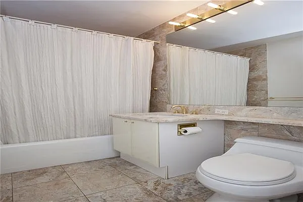 Rented by Maxwell Jacobs | media 10