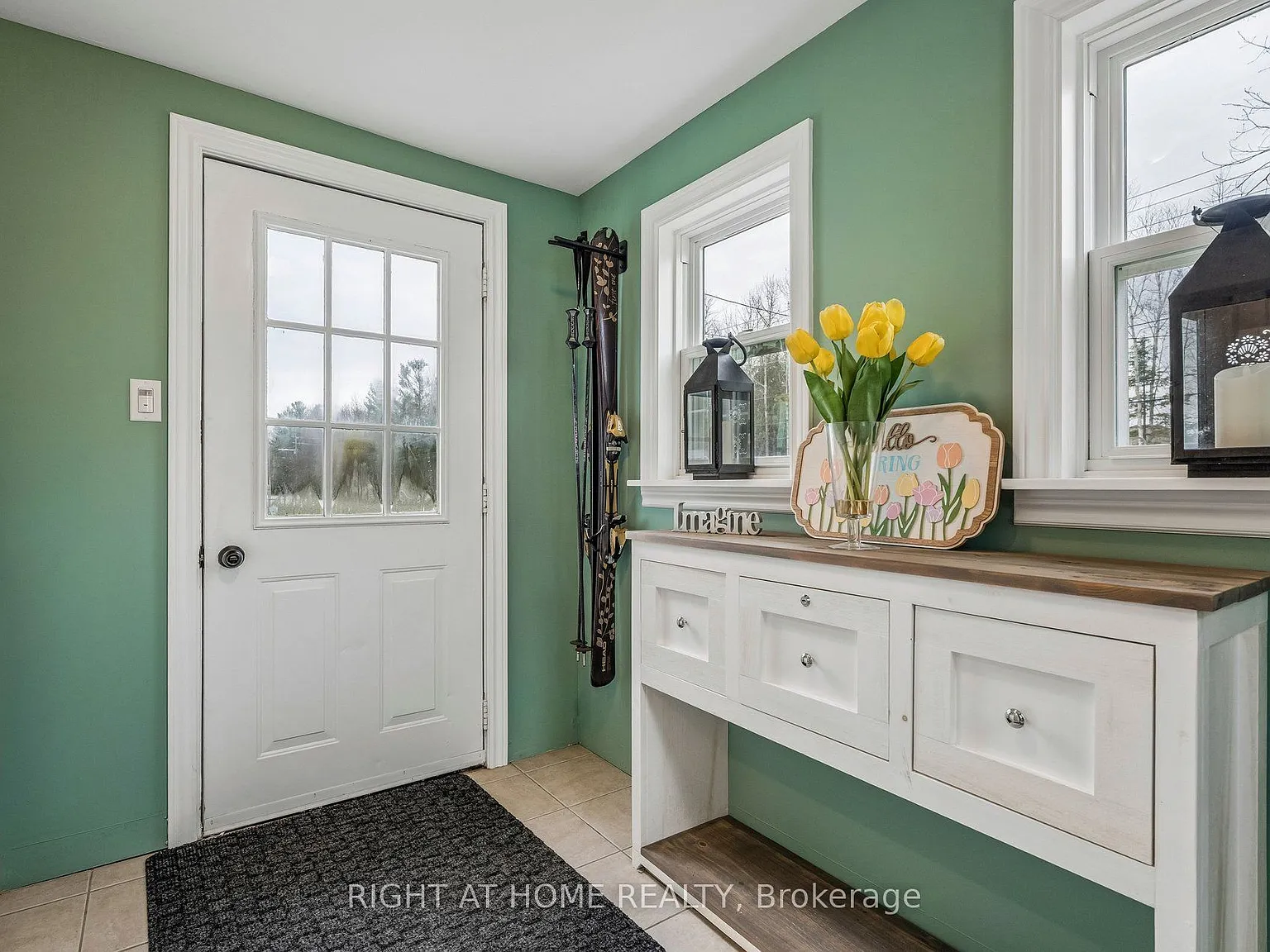 2 bed, $2,700 — Photo 4