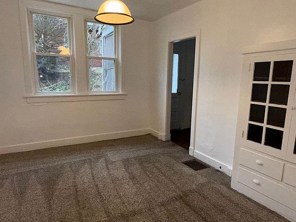 5th image of 105 Court St Unit 1