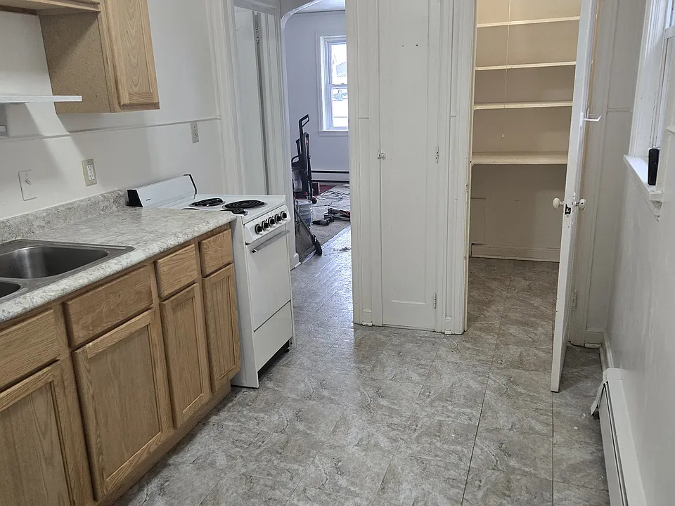 422 Jackson St #1