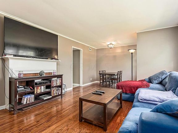 4th image of 491 Kenbrook Dr