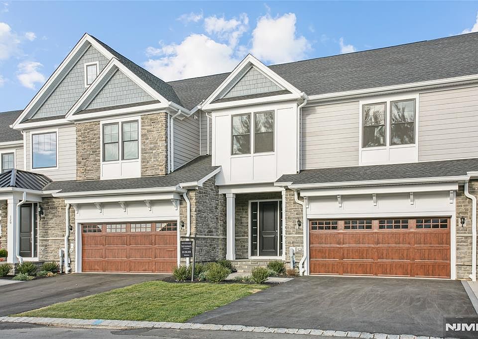 1st image of 72 Woodmont Circle Riv