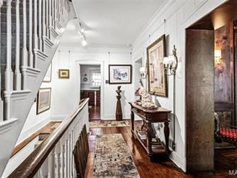332 S Main St — Photo 18