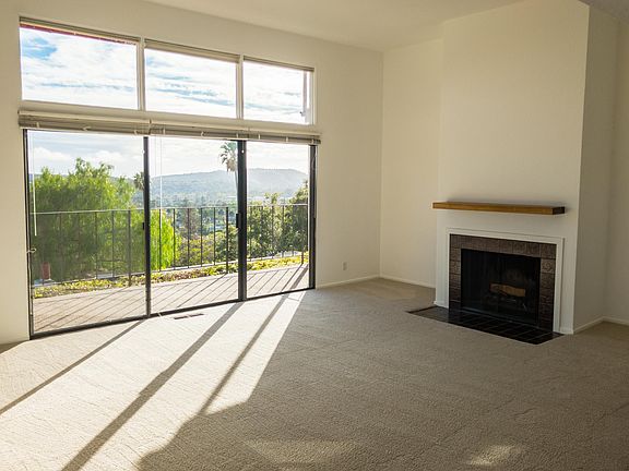 5th image of 819 E Pedregosa St