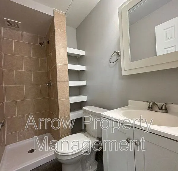 867 N 26th St #103 — Photo 5