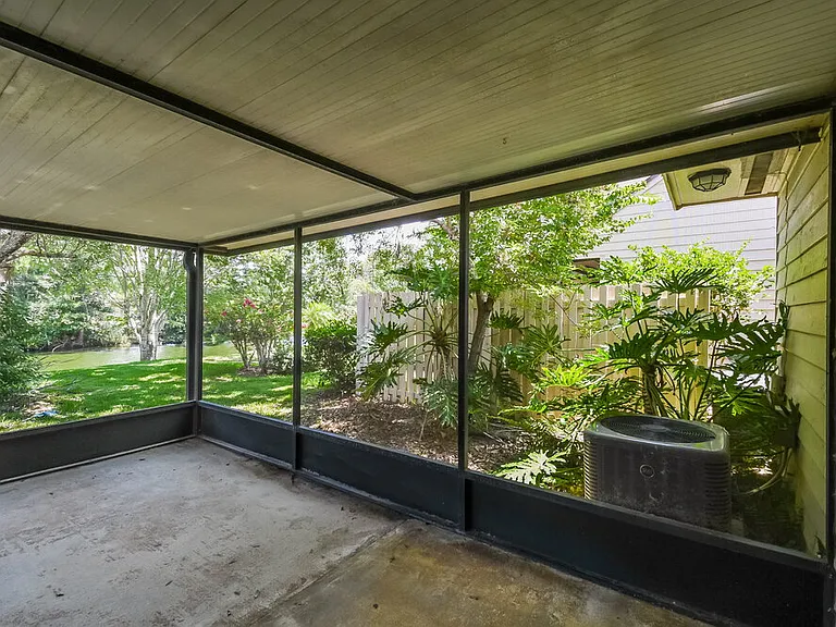 4176 Rollingwood Ct — Photo 8