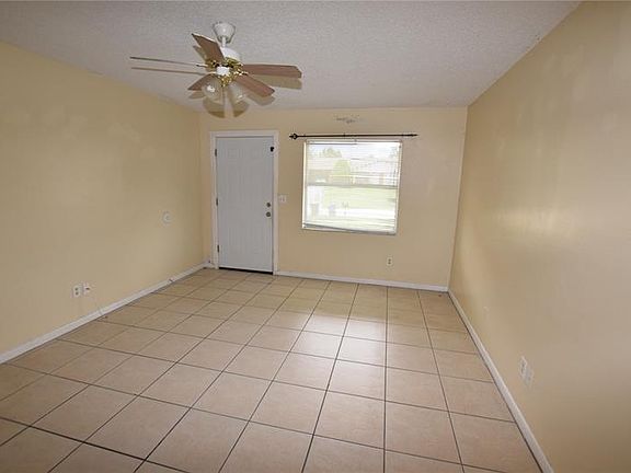 5th image of 935 S Char Mil Ave