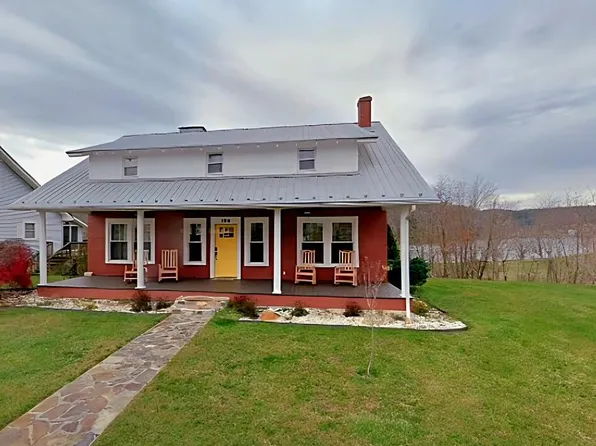 124 Lee Dr, Fries, VA 24330