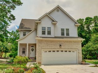 201 Willow Run Rd, Sneads Ferry, NC 28460