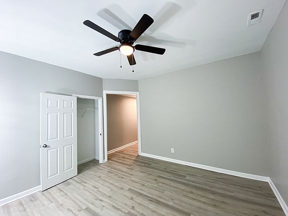 3rd image of 1105 Jefferson Ave #1