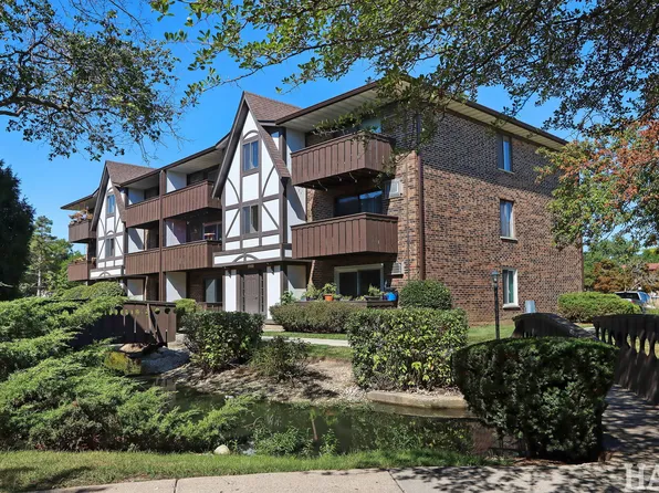 1000 Centurion Ln APT 4, Vernon Hills, IL 60061