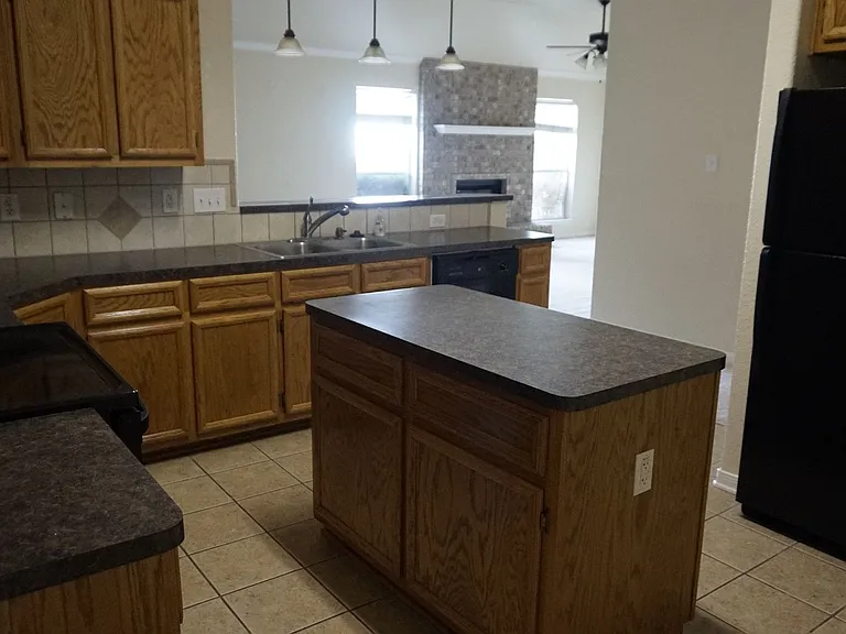 5404 Hunters Ridge Trl — Photo 8