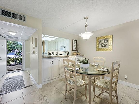 4th image of 1087 Forest Lakes Dr #1107