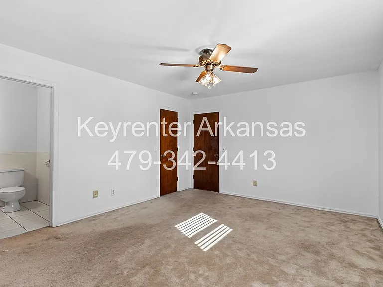 4100 Miller Dr — Photo 15