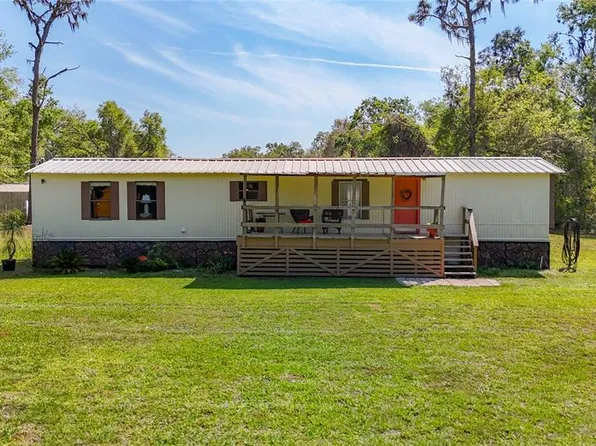 39316 Bay Ave, Zephyrhills, FL 33540