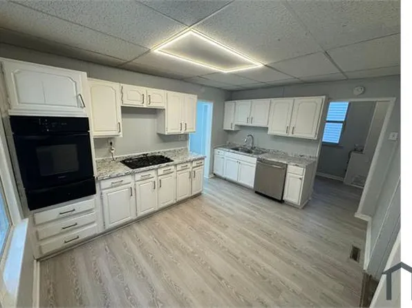 40 Aldine St #1, Newark, NJ 07112