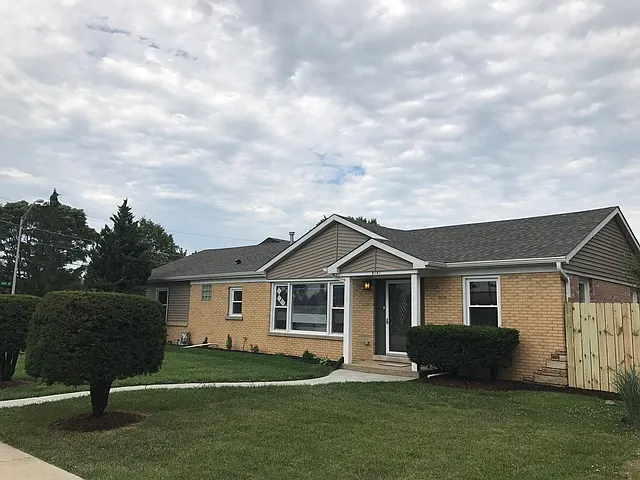 8101 Central Ave photo 1
