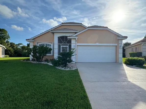 822 NW Sorrento Ln, Port Saint Lucie, FL 34986