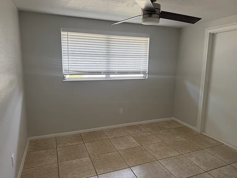 3009 W Waters Ave — Photo 2