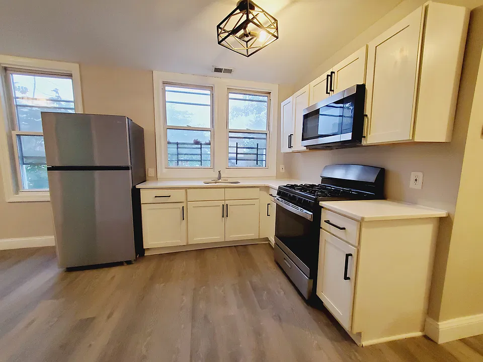 50 Greenville Ave #1F