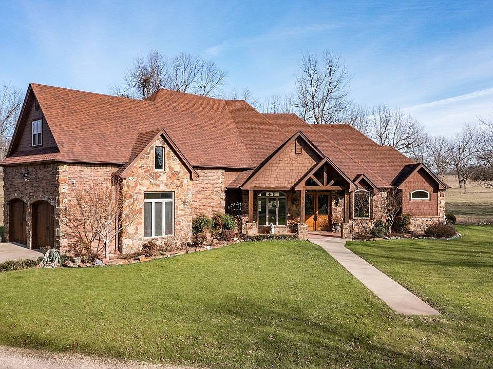 1st image of 759 N 4250th Rd