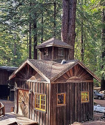 3rd image of 41 Back Rd