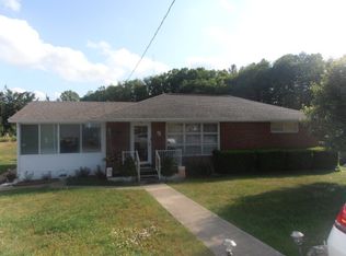 389 Harry Heights Rd, Bluefield, WV 24701